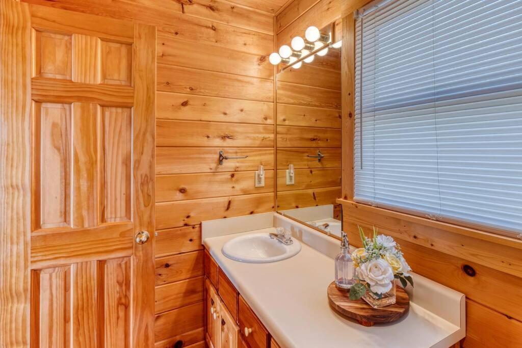 Mtn Cabin Sleeps 10 - 5 Mins To Fishing & Camping Ellijay Dış mekan fotoğraf